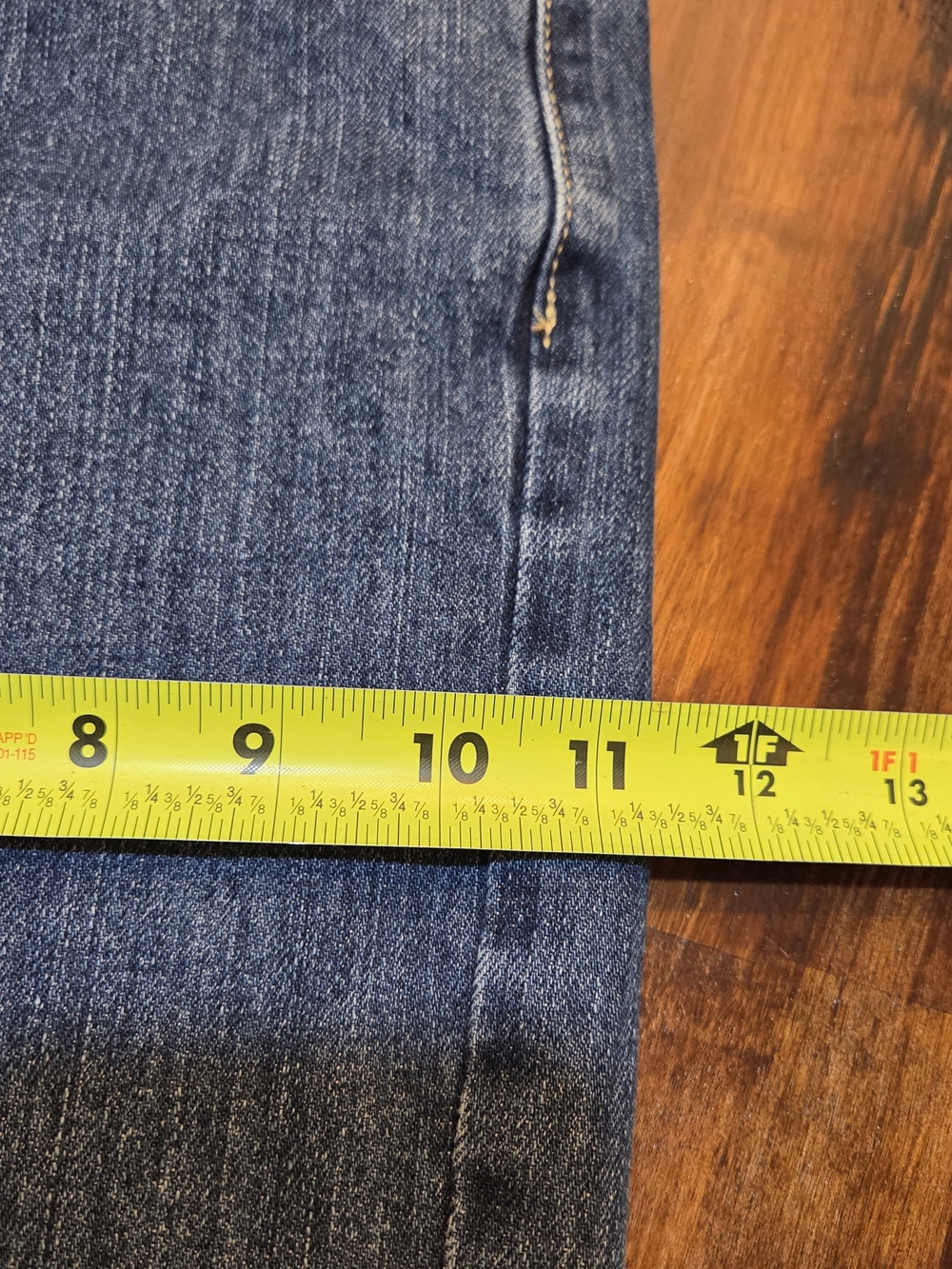 Men's Levi's 550 Relaxed Fit Jeans Size 34x30 Medium Wash y2k vintage Denim - Picture 3 of 7